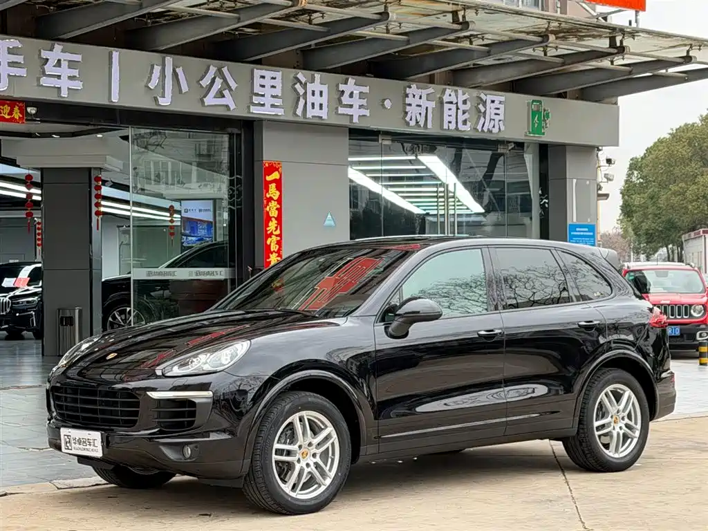 PORSCHE CAYENNE