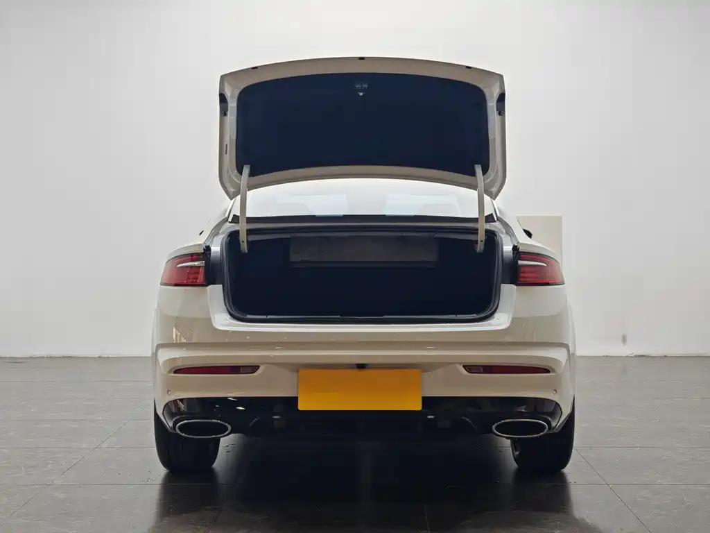 GEELY AUTOMOBILE XINGRUI