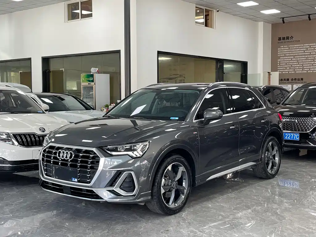 Audi Q3 2022
