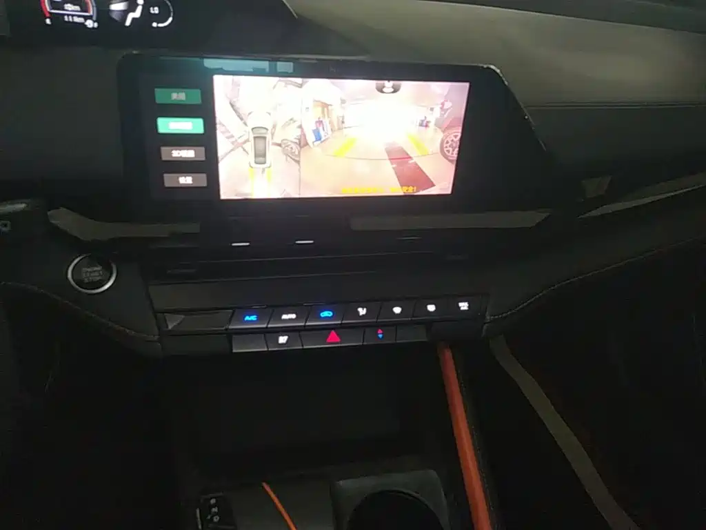 Changan UNI-V iDD — миниатюра 13