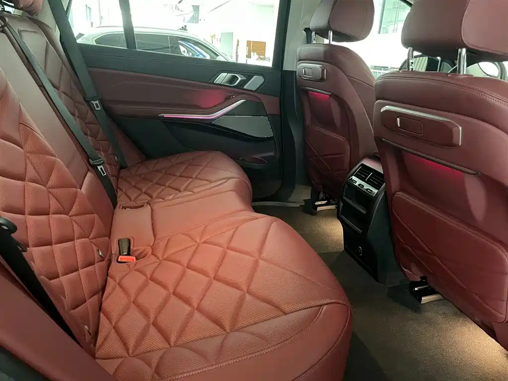 BMW X5 — миниатюра 8