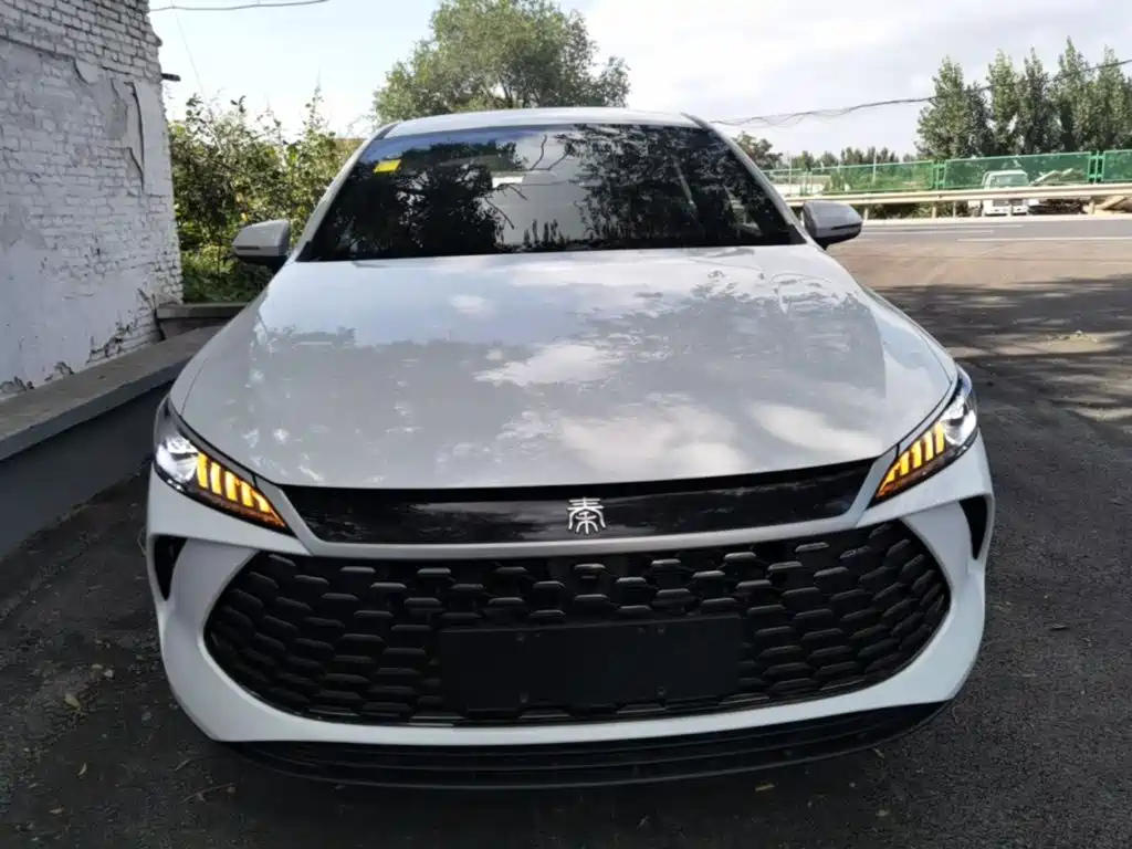 BYD Qin Plus PLUS 2025 DM-i Smart Drive 128KM