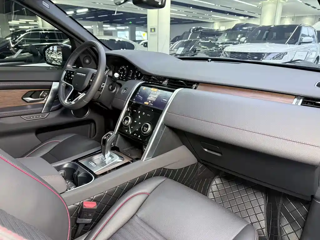 LAND ROVER DISCOVER SPORTS