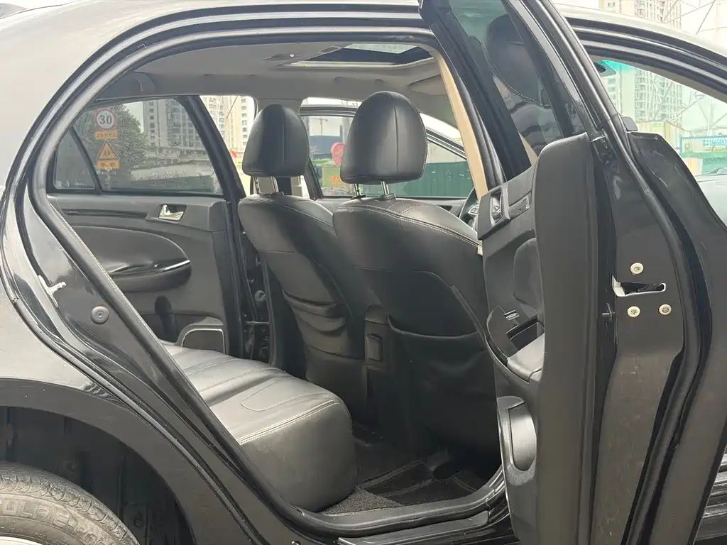 BYD Surui — миниатюра 14