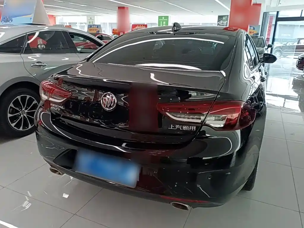Buick Regal — миниатюра 6