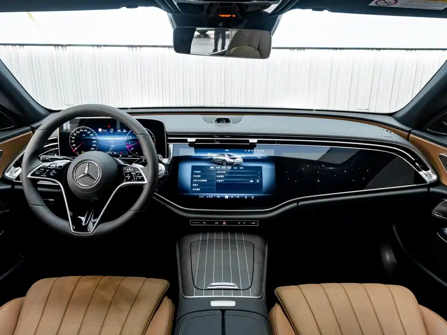 Mercedes-Benz E-Class — миниатюра 15