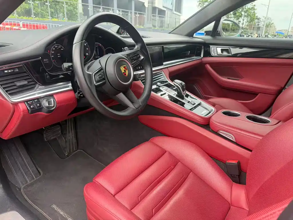 Porsche Panamera — миниатюра 3