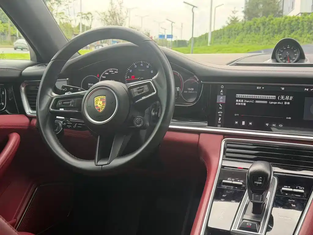 Porsche Panamera — миниатюра 5