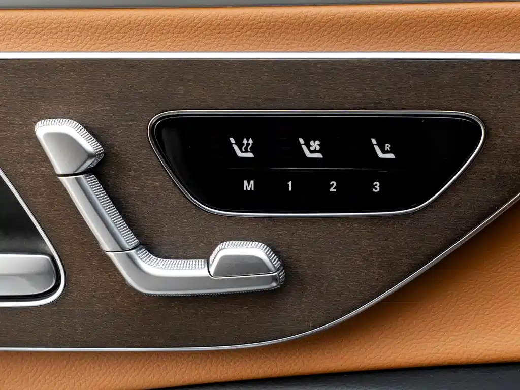 Mercedes-Benz E-Class — миниатюра 22