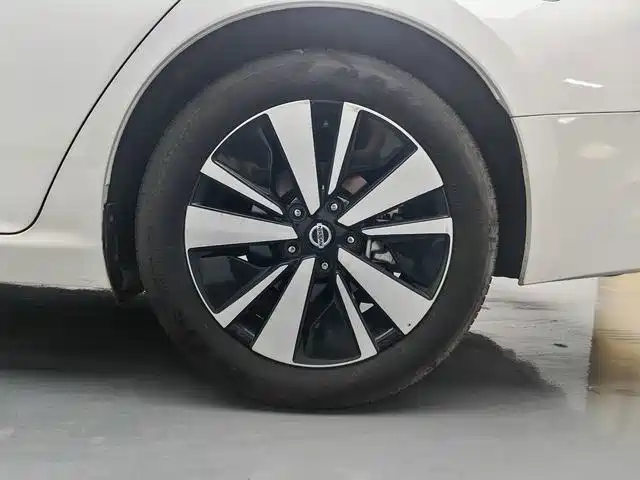Nissan Teana — миниатюра 10