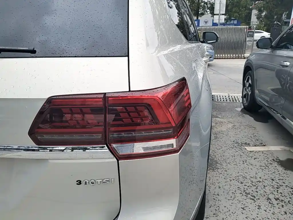 Volkswagen Teramont — миниатюра 8