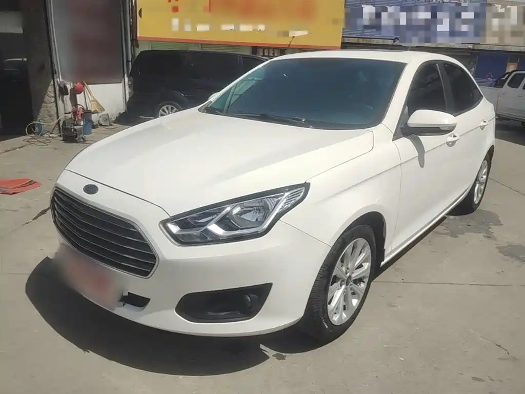Ford Escort 2018