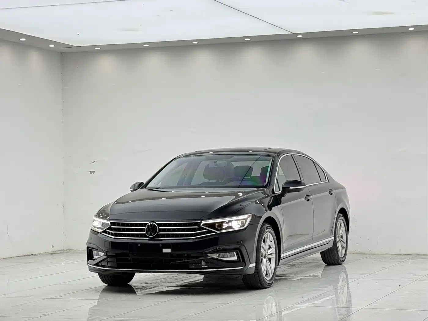迈腾 2024款 200万辆众享款 280TSI DSG舒适型 2024