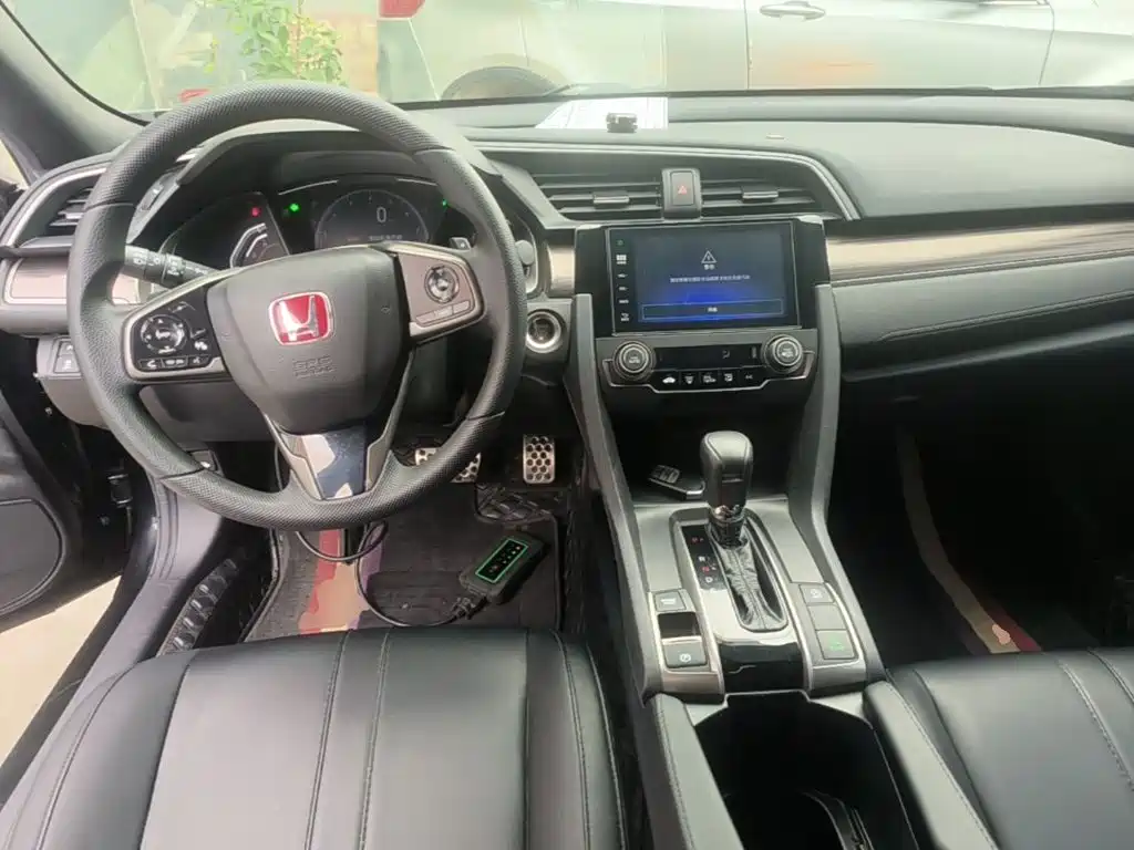 Honda Civic — миниатюра 10