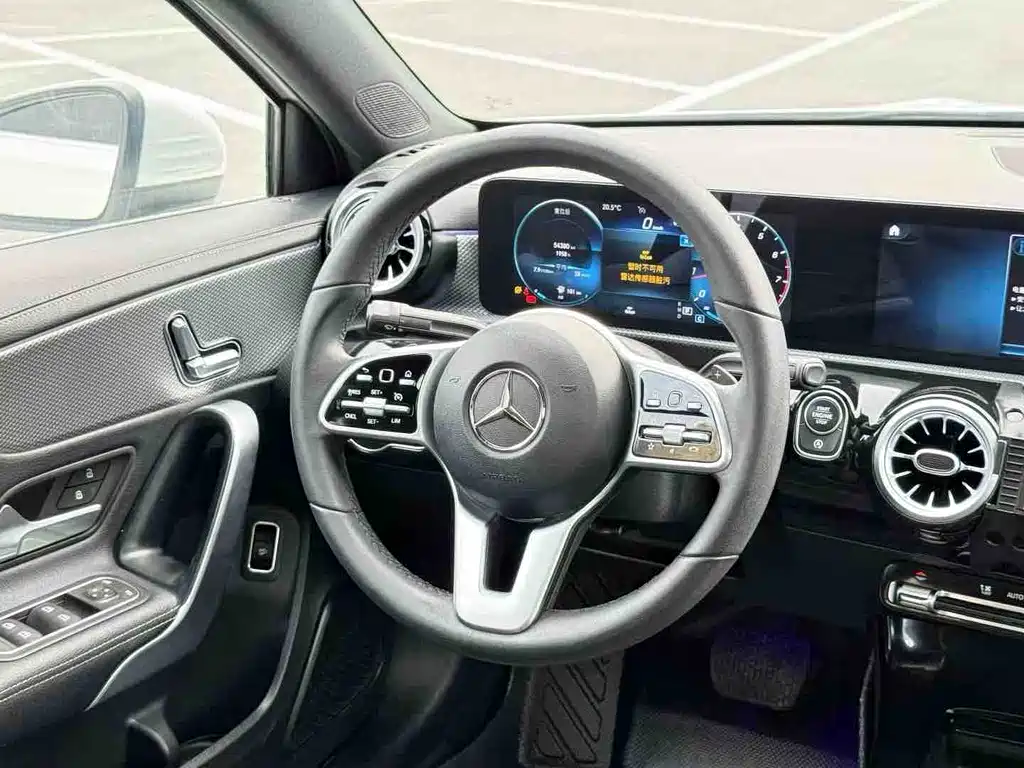 Mercedes-Benz A-Class — миниатюра 4