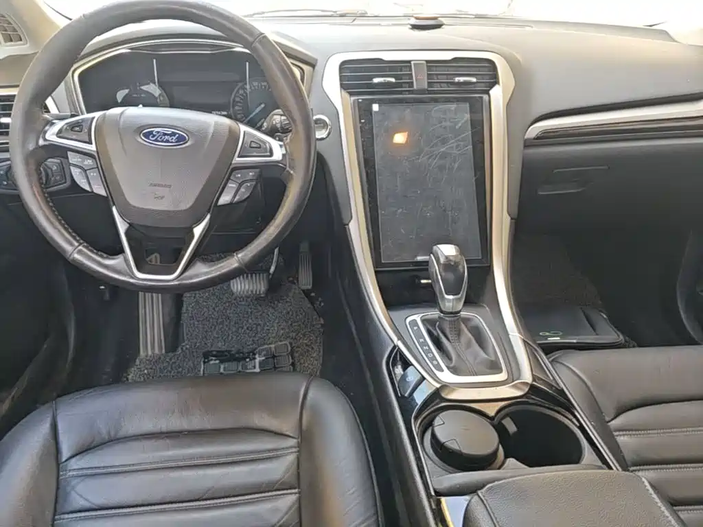 Ford Mondeo — миниатюра 10