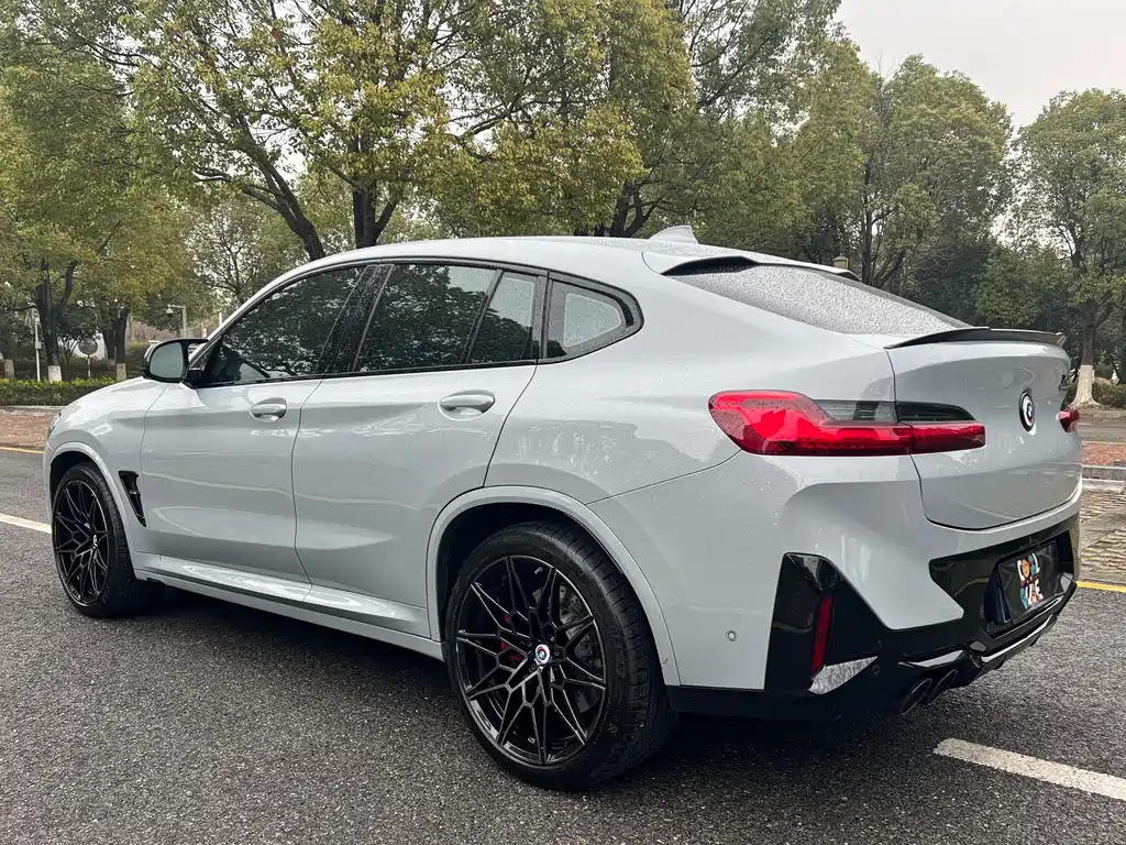 BMW X4 M