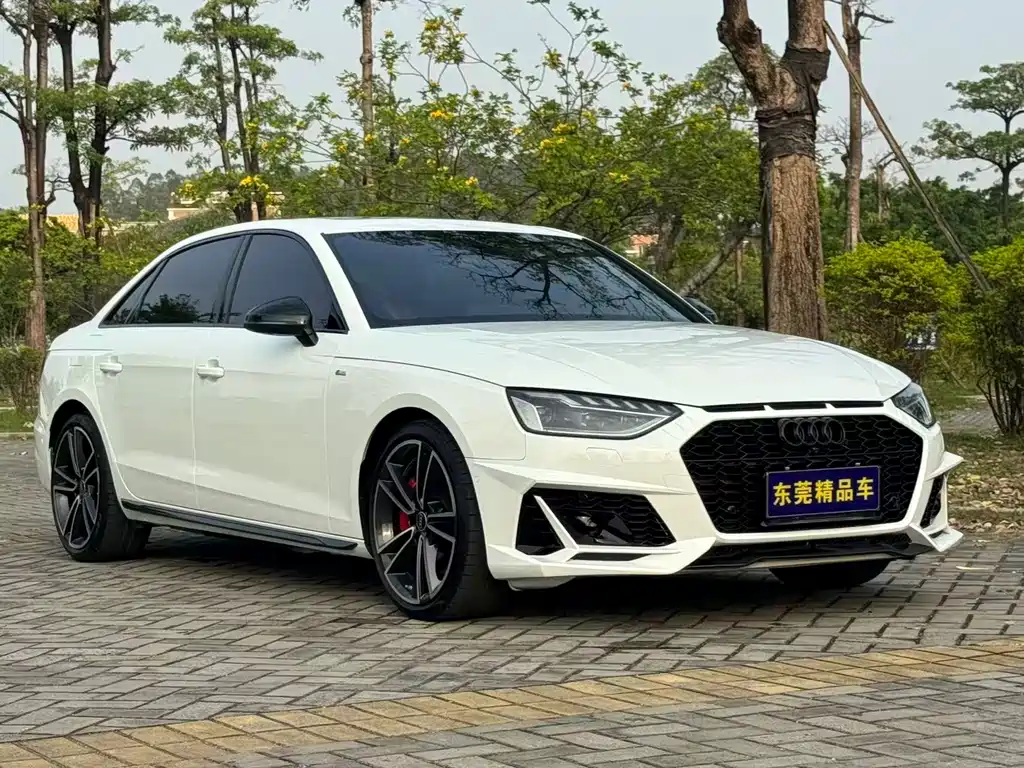 Audi A4L 2023 45 TFSI quattro