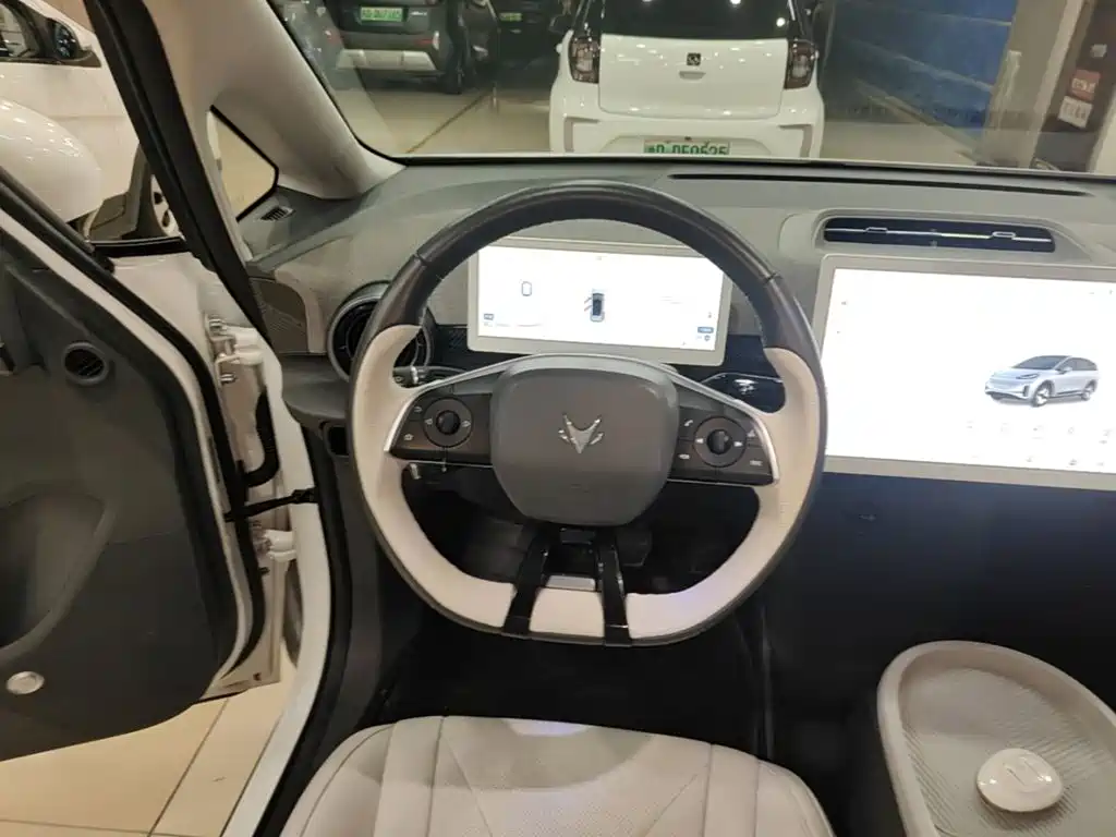 ARCFOX S — миниатюра 11