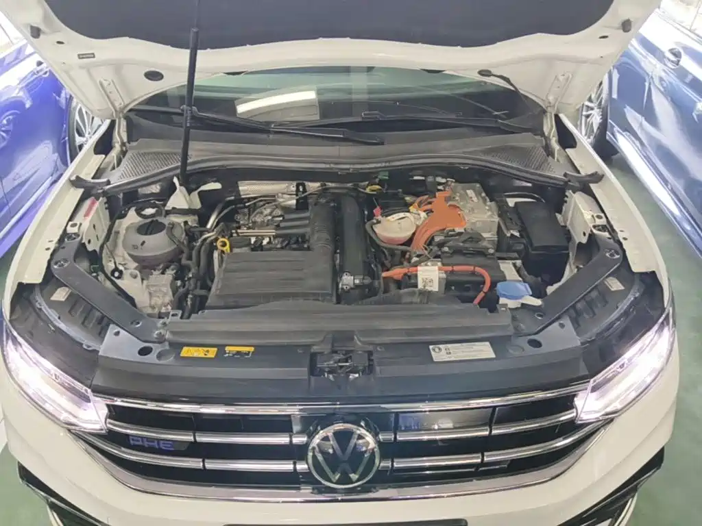 Volkswagen Tiguan L PHEV — миниатюра 20