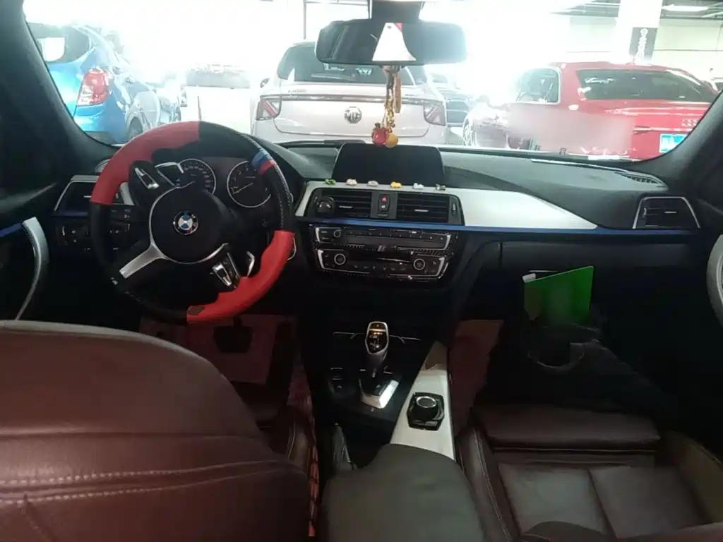 BMW 3 Series — миниатюра 10