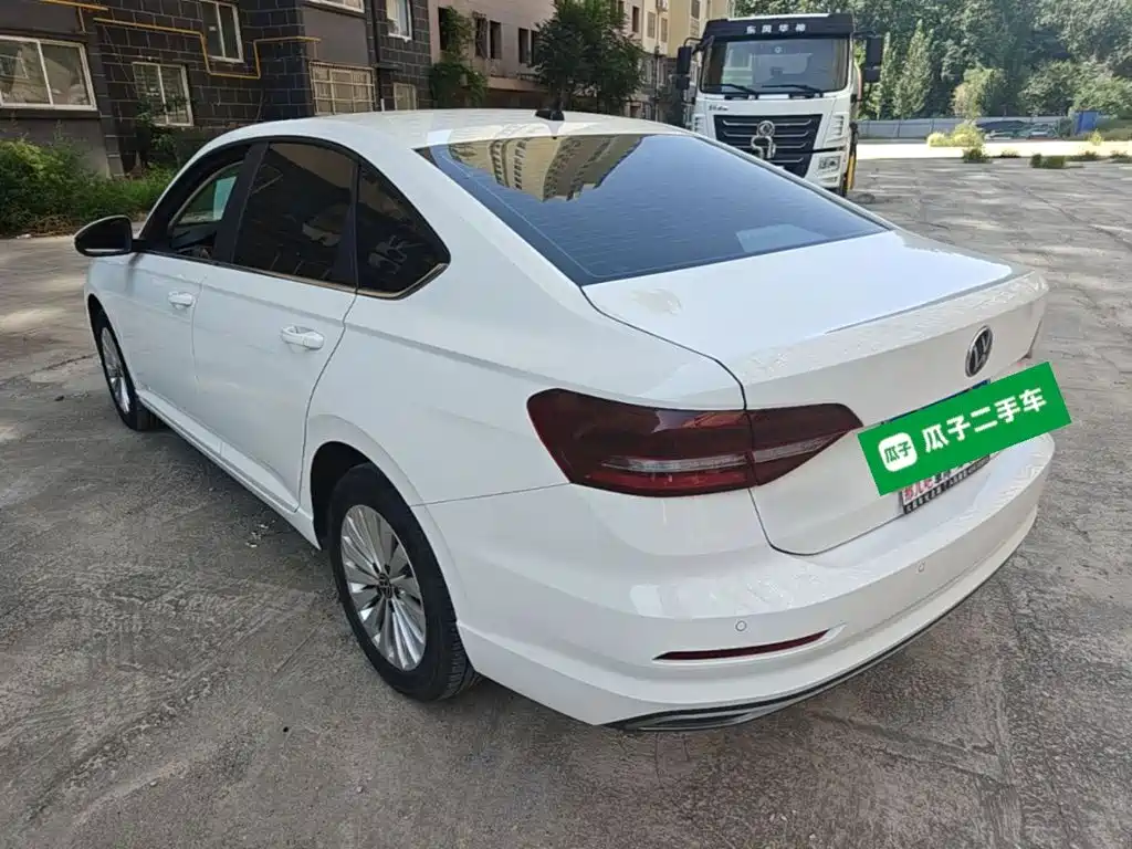 Volkswagen Lavida — миниатюра 5