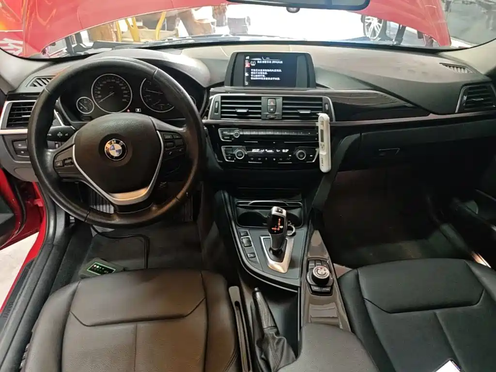 BMW 3 Series — миниатюра 10