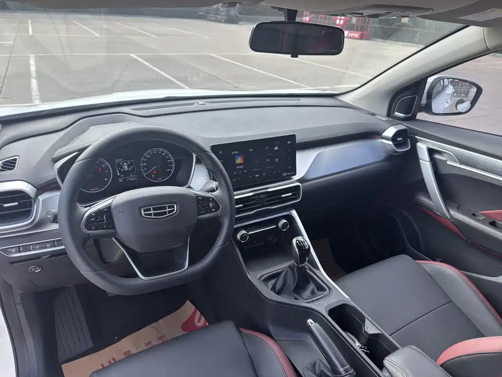 Geely Binyue — миниатюра 7