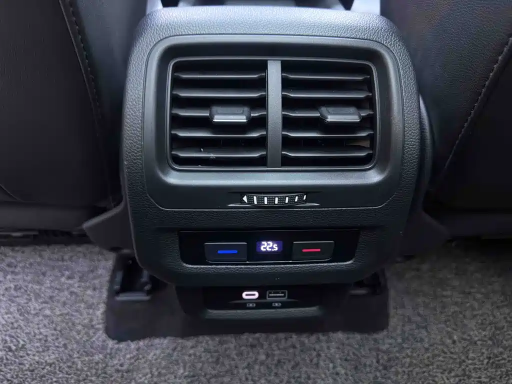 Volkswagen Touran — миниатюра 18
