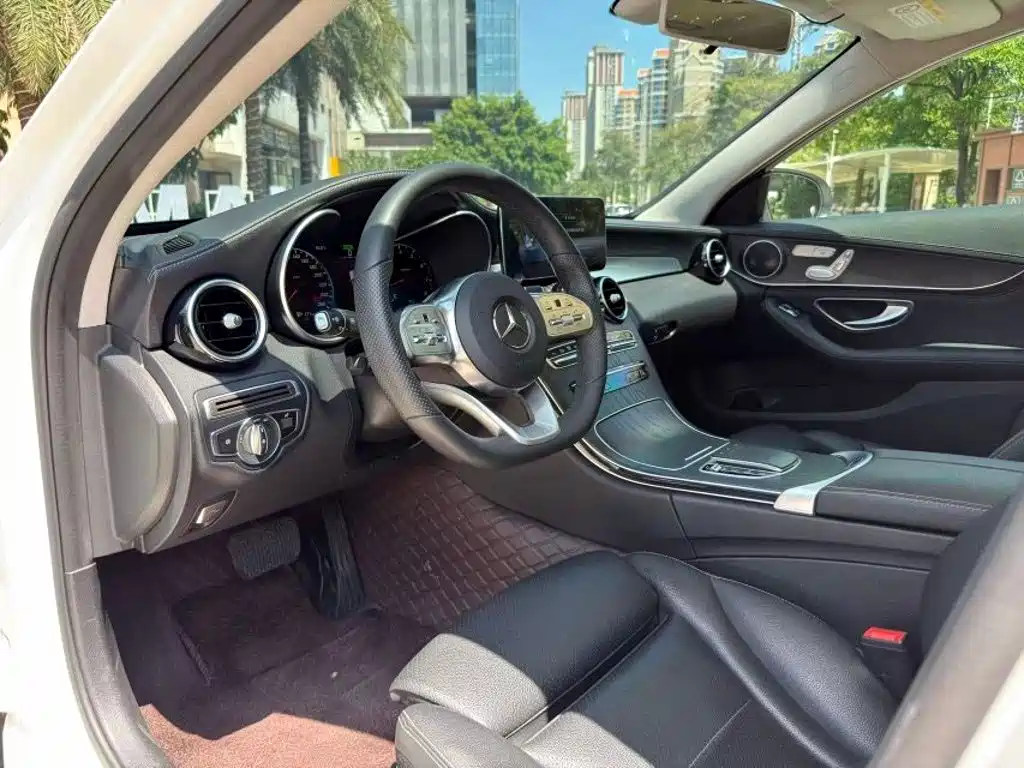 Mercedes-Benz C-Class — миниатюра 5