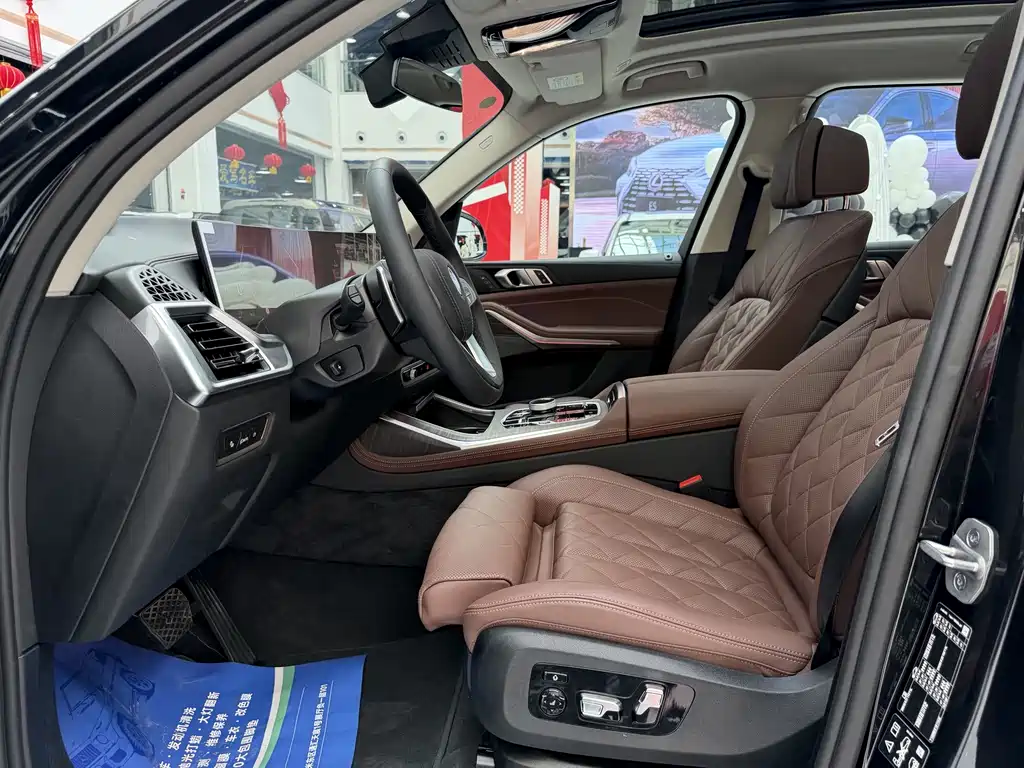 BMW X7 — миниатюра 8