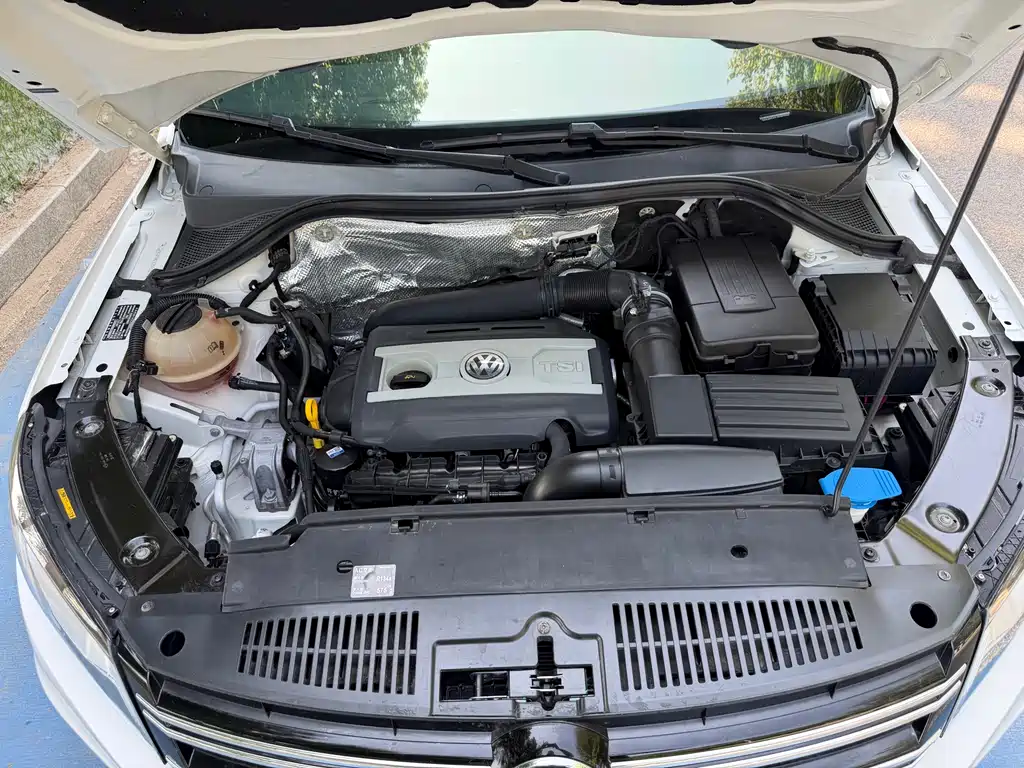 Volkswagen Tiguan - фото 17