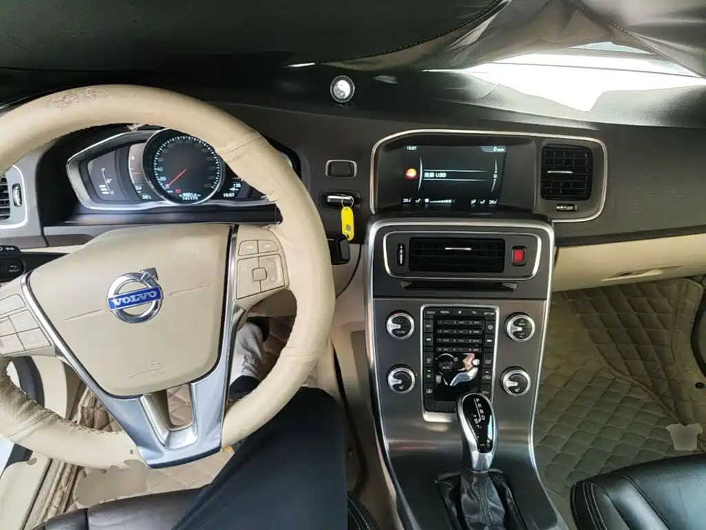 Volvo S60 — миниатюра 10