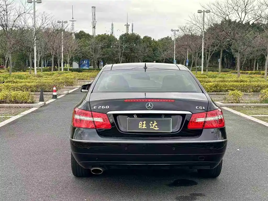 Mercedes-Benz E-Class E 2010 E 260 CGI Coupe