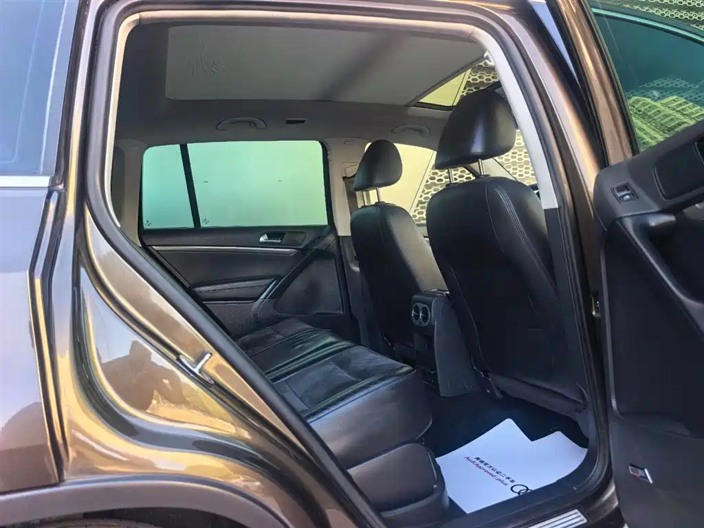 Volkswagen Tiguan — миниатюра 11
