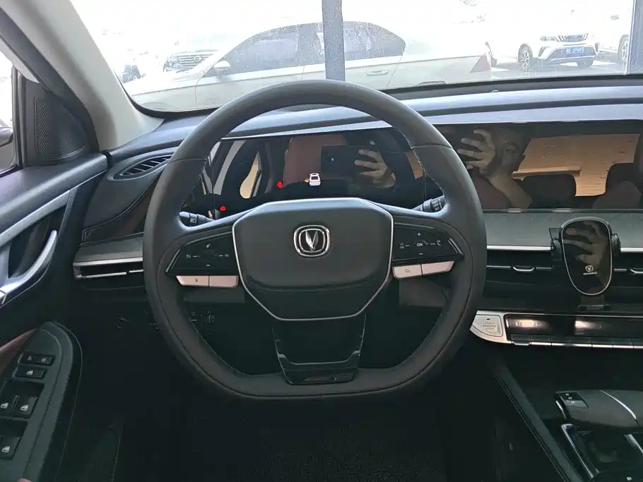 Changan Eado — миниатюра 15
