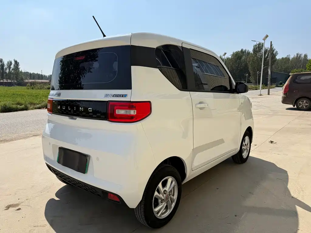 Wuling MINIEV — миниатюра 7