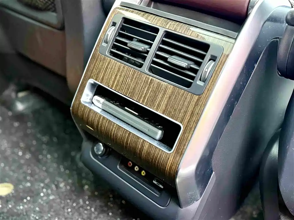 Land Rover Sport — миниатюра 16