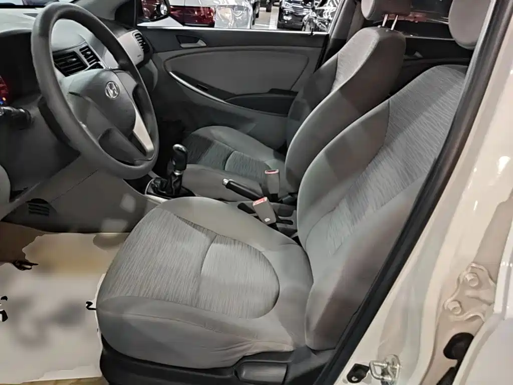 Hyundai Verna — миниатюра 15