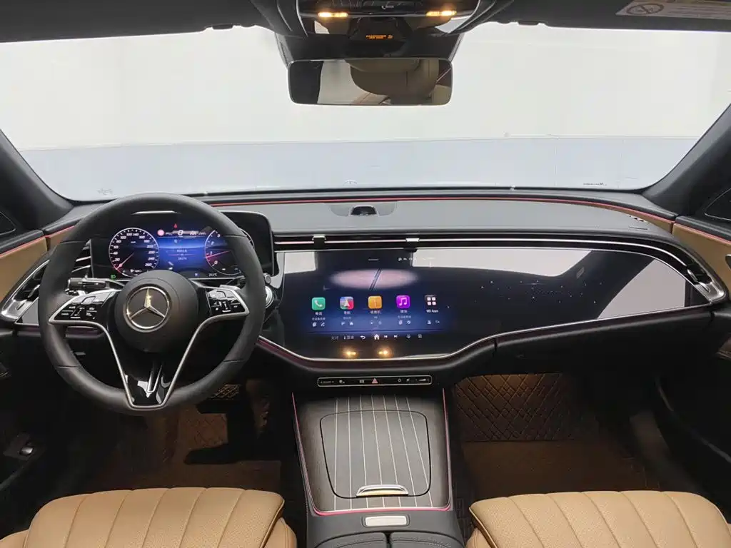 Mercedes-Benz E-Class — миниатюра 13