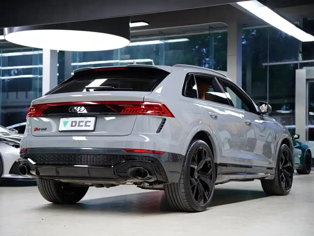 Audi RS Q8 — миниатюра 6