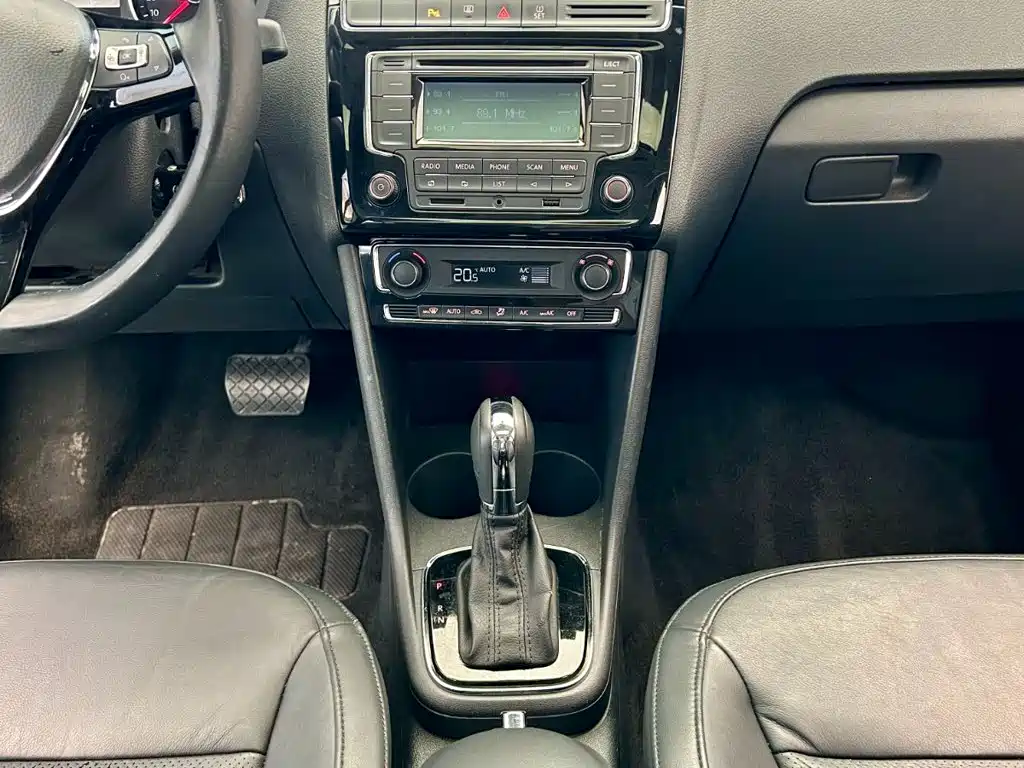 Volkswagen Polo — миниатюра 9
