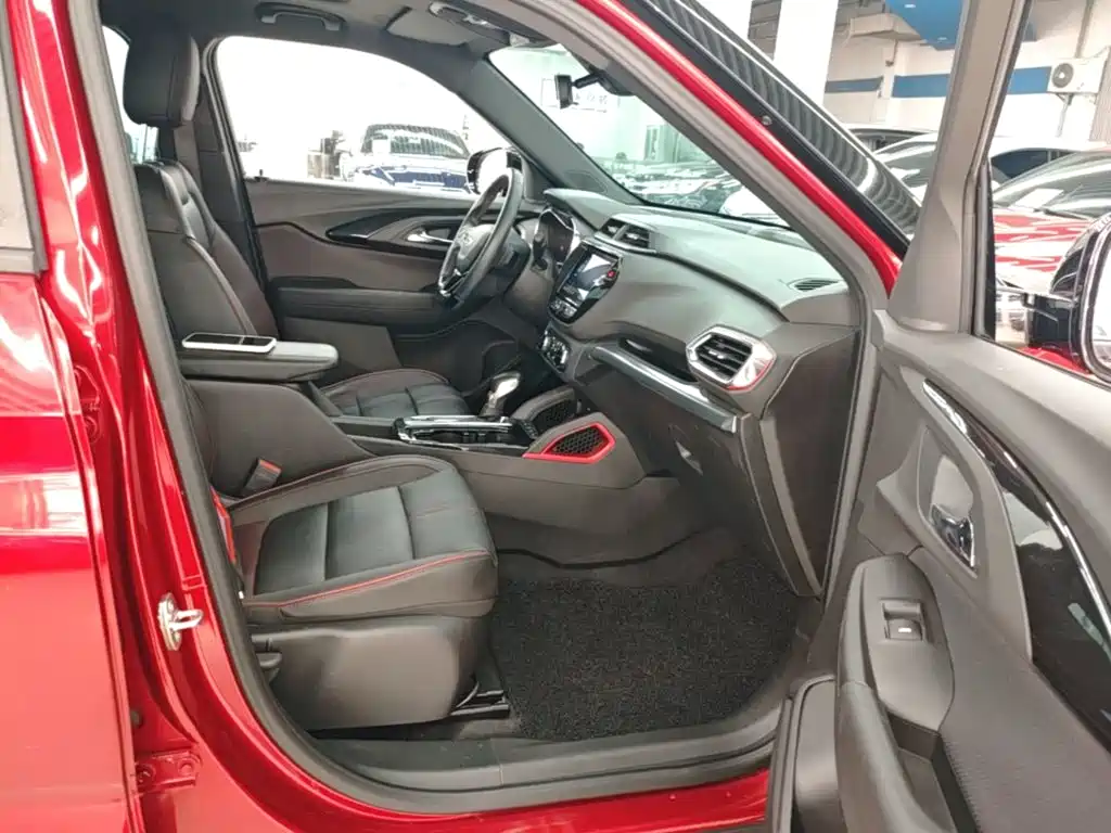 Chevrolet Tracker — миниатюра 25
