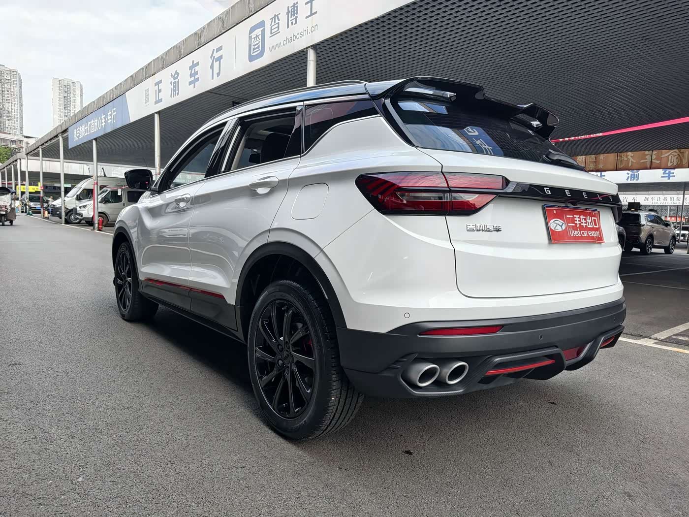 Geely Binyue 1.4 л 2023 г. Белый, пробег 32000 км
