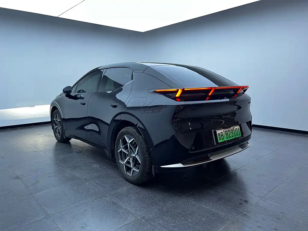 Lynk & Co Z20 — миниатюра 9