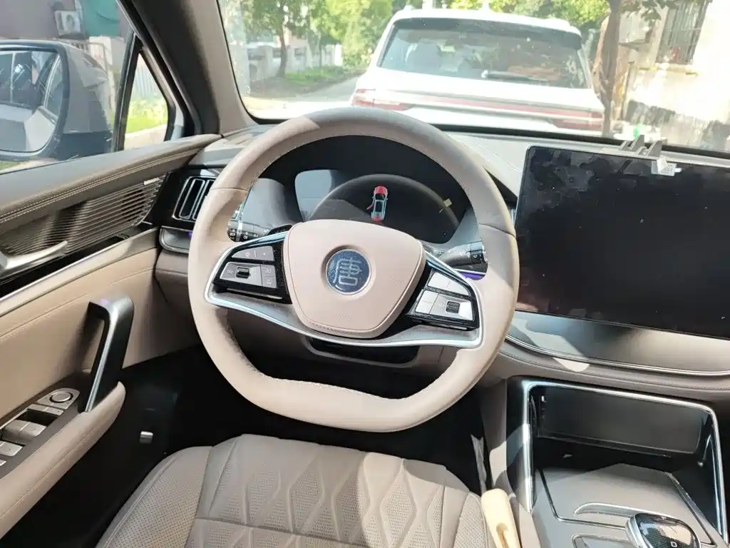 BYD Tang New Energy — миниатюра 3