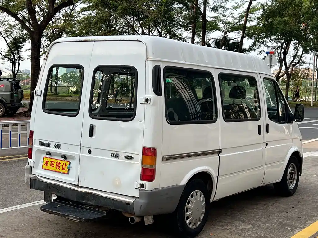 Ford Transit Classic — миниатюра 6