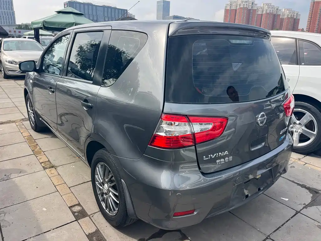 Nissan Livina — миниатюра 3