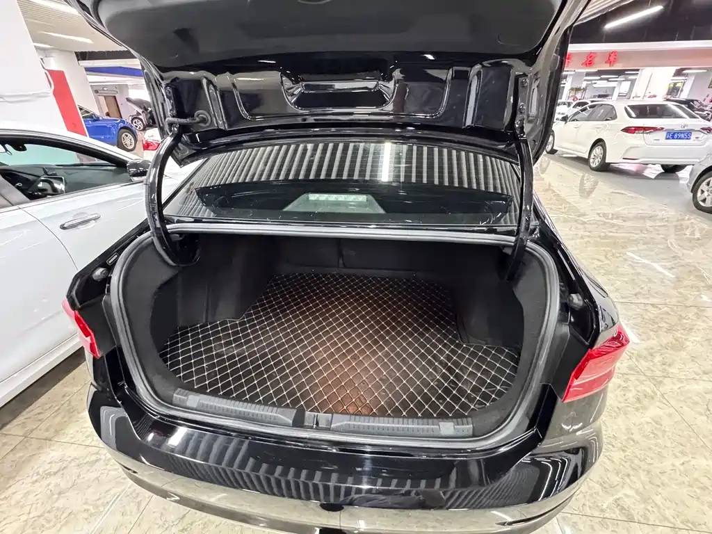 Volkswagen Lavida — миниатюра 19