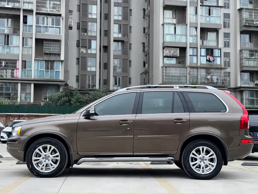 Volvo XC Classic — миниатюра 3